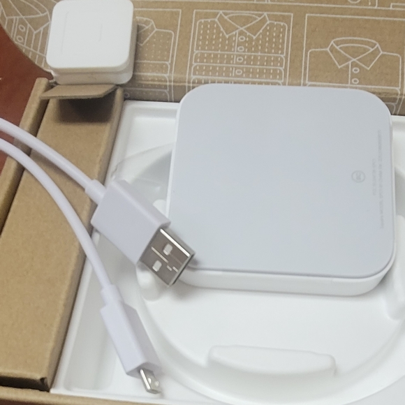 Square Readers - Picture 4 of 5